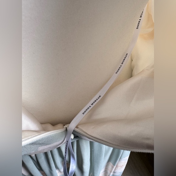 Donna Morgan Pastel Floral Maxi Halter Dress Size 10 - Picture 7 of 7